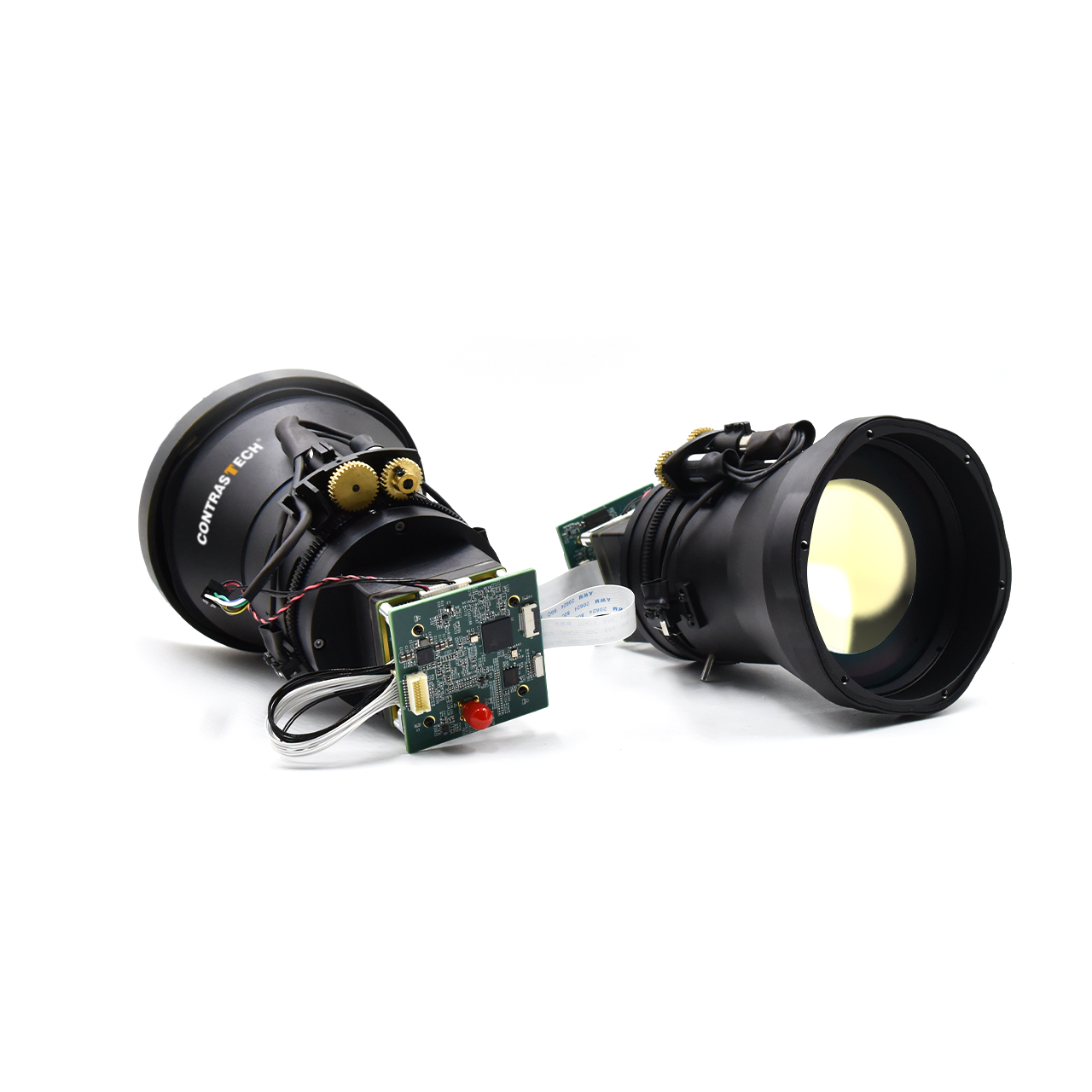 iVa-LW20A long-wave infrared camera mounted on a UAV, providing real-time thermal imaging for industrial inspection, search and rescue, and aerial monitoring missions.